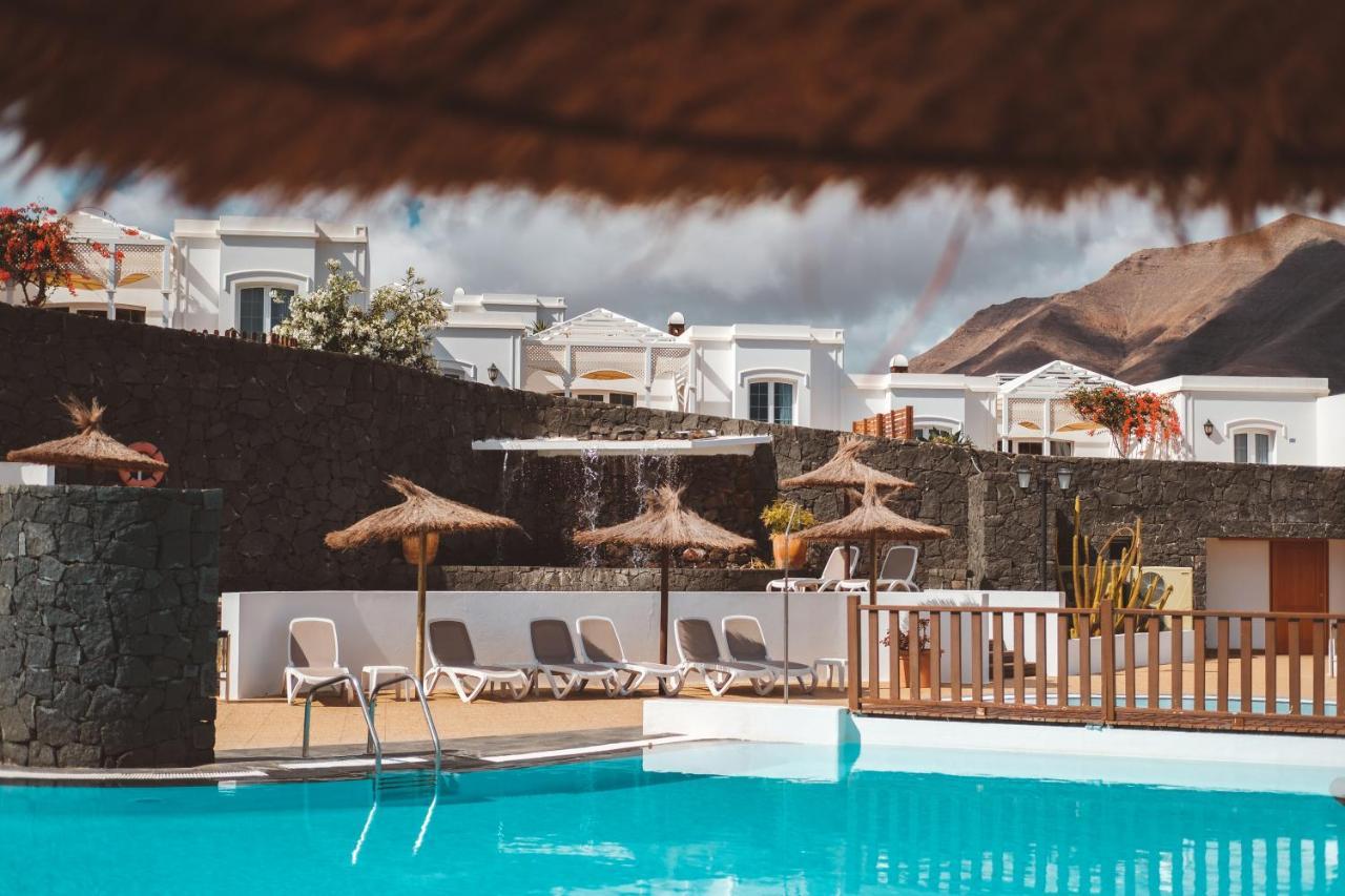 Bungalows Coloradamar Playa Blanca  Bagian luar foto