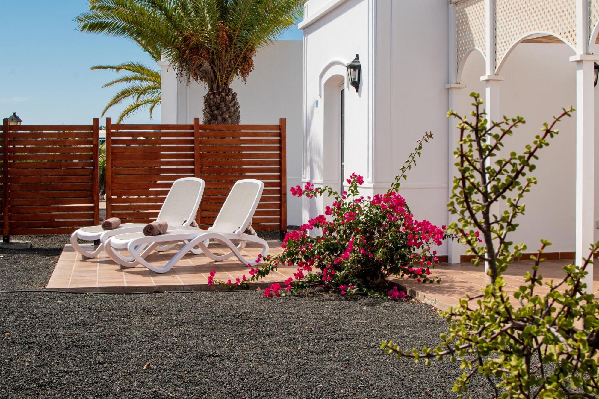 Bungalows Coloradamar Playa Blanca  Bagian luar foto