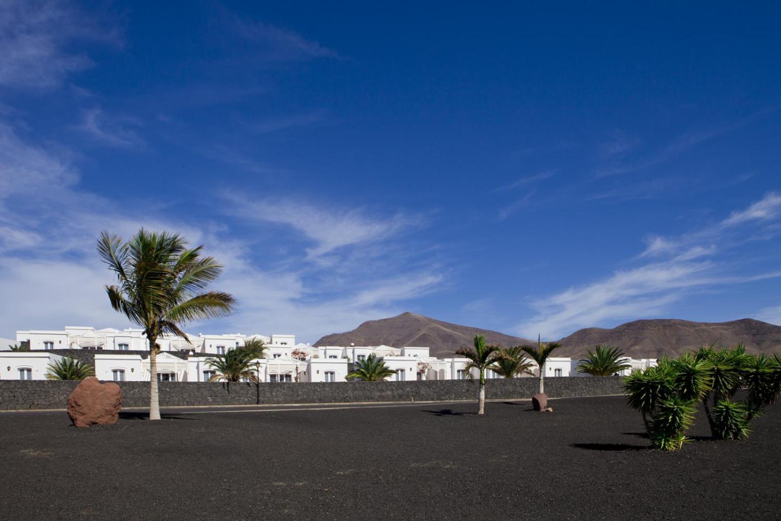 Bungalows Coloradamar Playa Blanca  Bagian luar foto