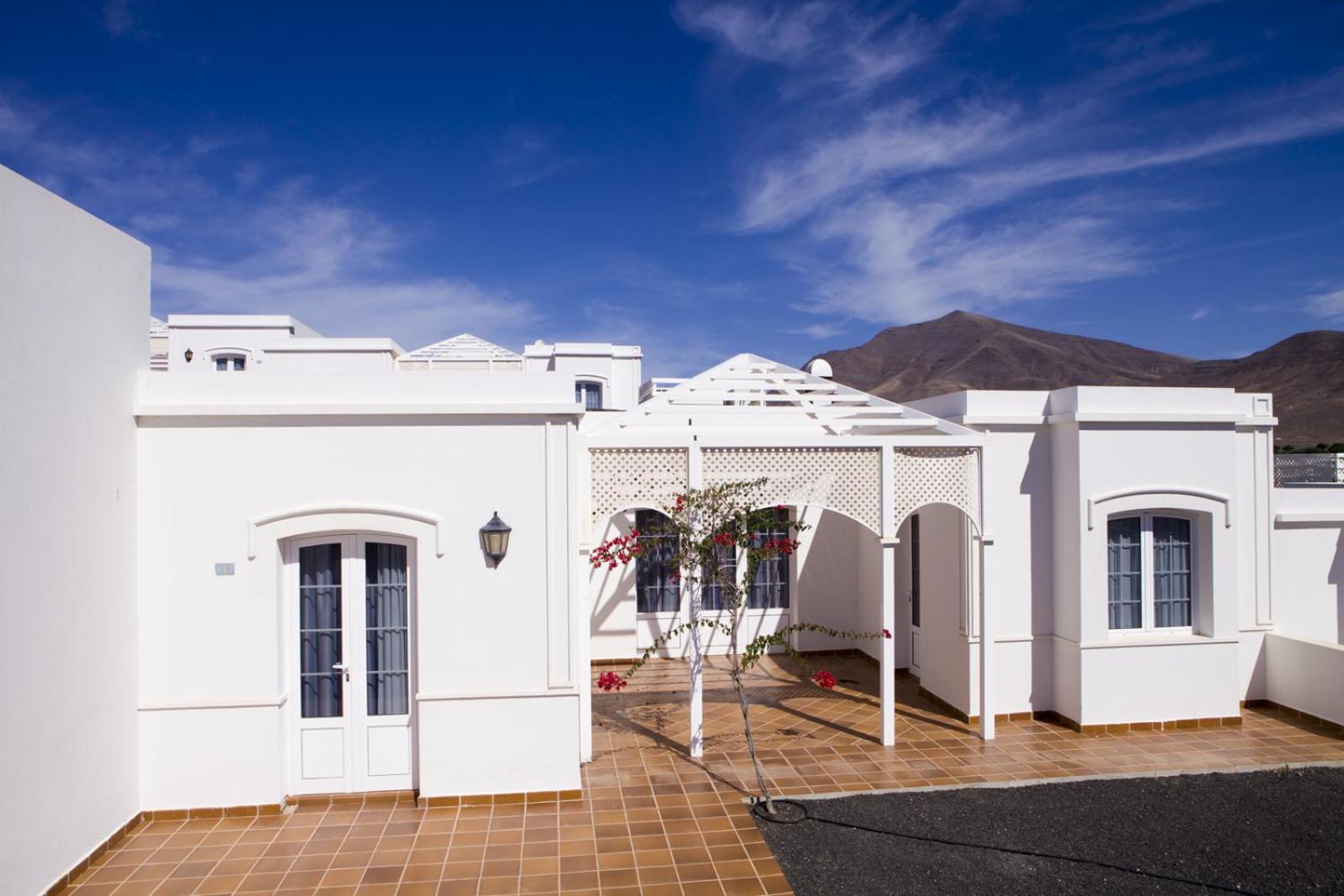 Bungalows Coloradamar Playa Blanca  Bagian luar foto